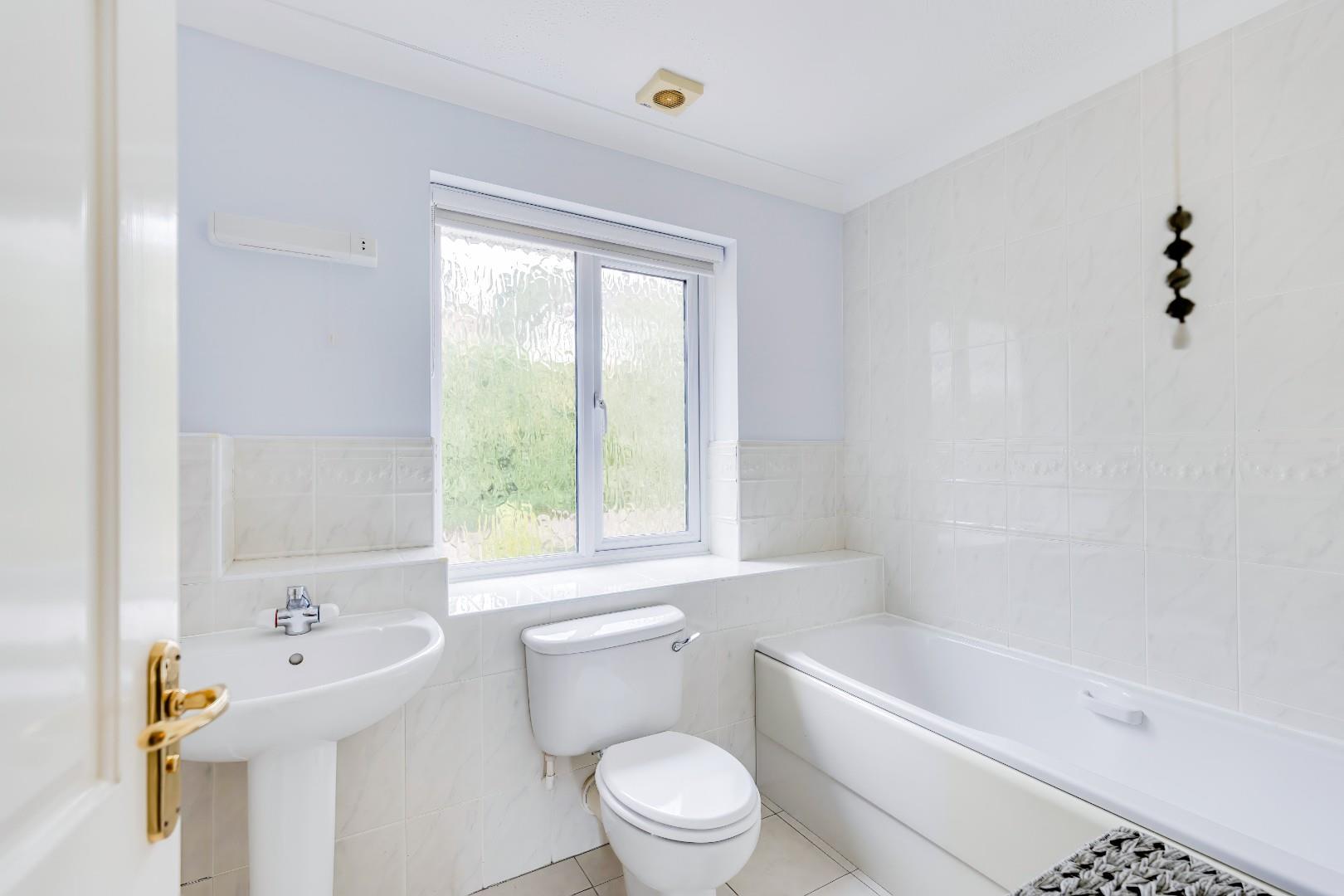 4 Is Y Coed, Wenvoe, CF5 6DL